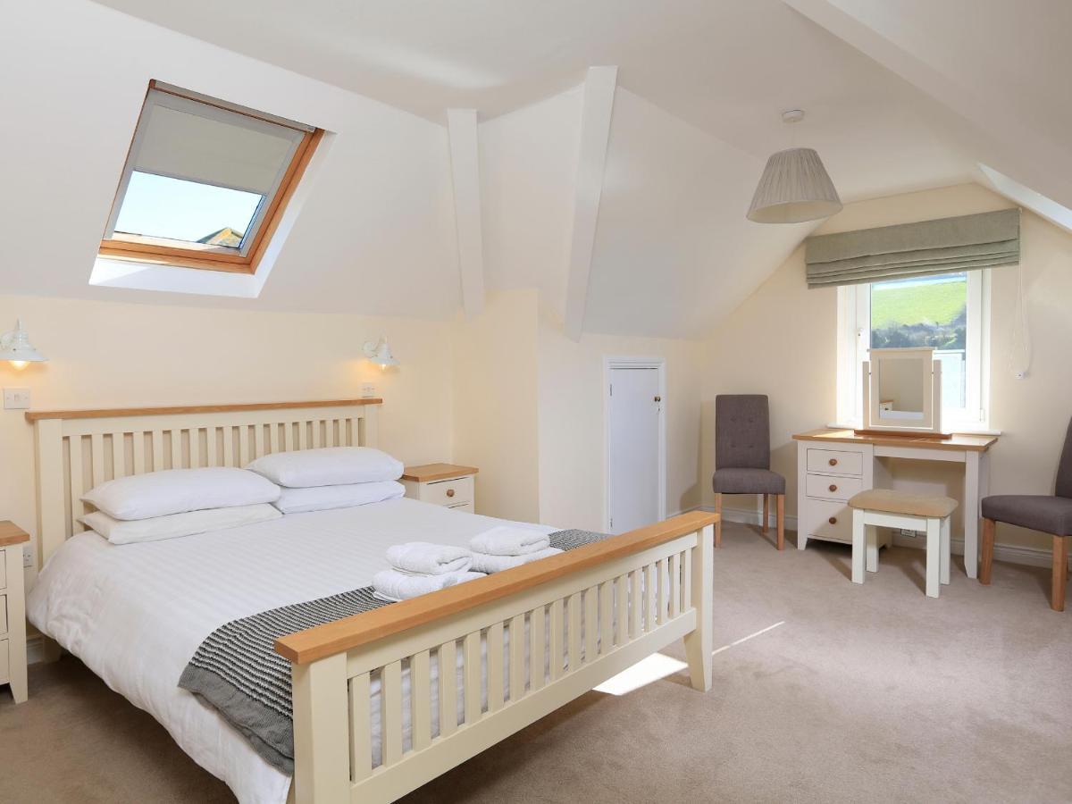 6 Chichester Court Hope Cove Exteriör bild